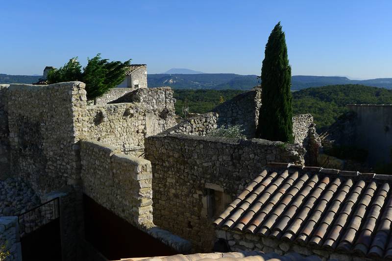 la Garde Adhemar maison de village en pierres, terrasse- VENDUE PAR MIRANDA IMMOBILIER